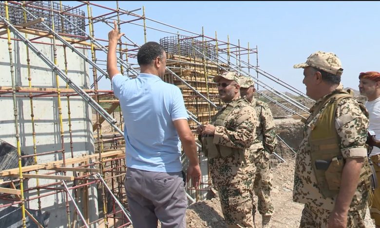 Council member Tariq Saleh inspects progress on the second phase of the road project to break the siege on Taiz.