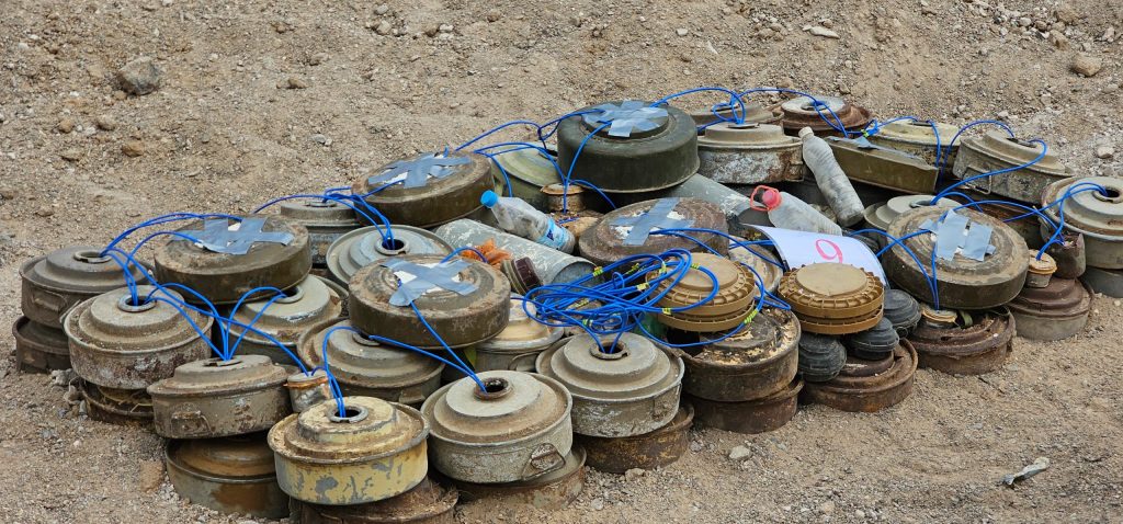 "Masam" removed 2,817 landmines, unexploded ordnance, and IEDs in February, planted by Houthi terrorist militias.