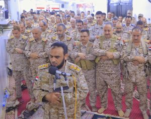 The Chief of Staff performs Eid al-Fitr prayers with military leaders in Marib.