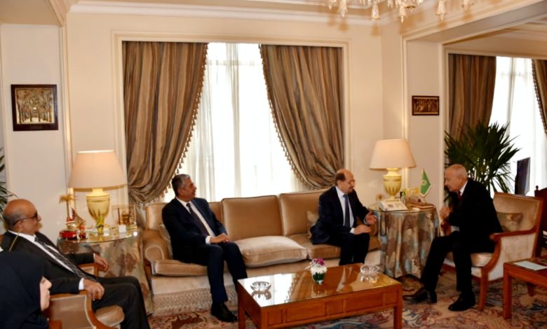 The Foreign Minister discusses ways to enhance joint Arab action with the Secretary-General of the Arab League.