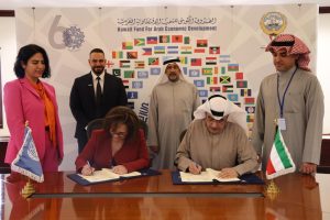 The Kuwait Fund for Arab Economic Development signs a $1.2 million grant agreement to support displaced persons in Yemen.