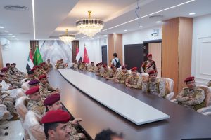 A military delegation led by the Chief of Operations visits the Fifth Military Region in Hajjah.