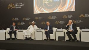 The Foreign Minister participates in the Antalya Diplomatic Forum.