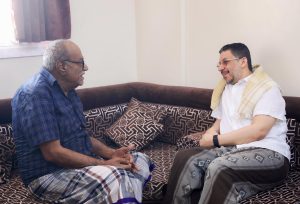 The Prime Minister visits journalist and writer Said Awlaki.
