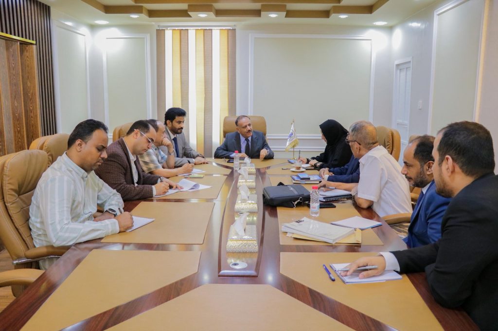 A meeting chaired by the Minister of Transport discusses efforts to expedite the implementation of the strategic Socotra Port project.