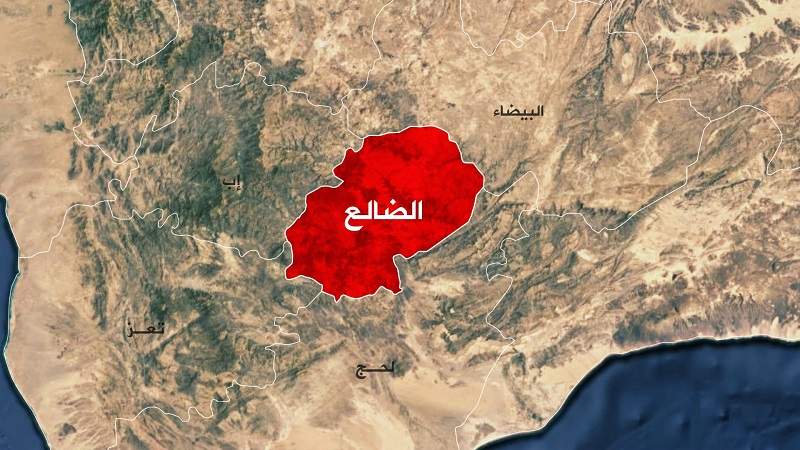 A woman was injured by sniper fire from Houthi militia in western Al-Dhale.