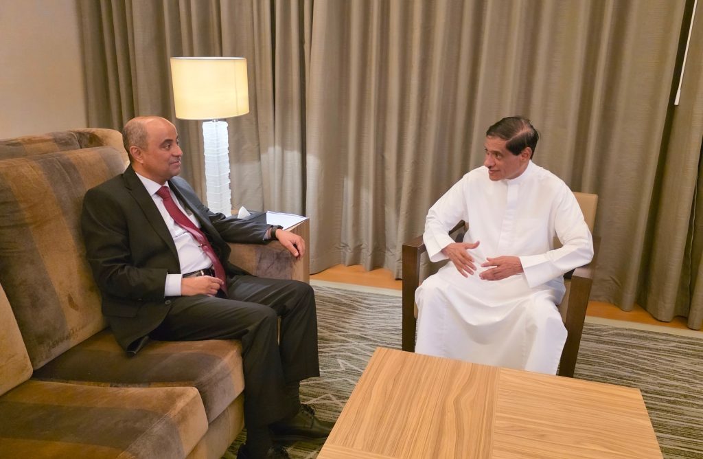 Council member Al-Bahssani meets with Prime Minister Ben Brik to discuss key issues and collaboration.