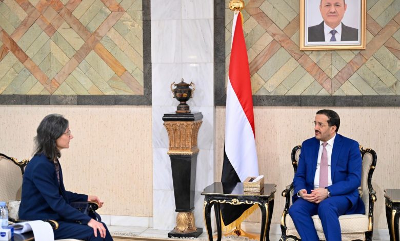 Council member Othman Majli: Houthis have smuggled destructive tools into Yemen with the help of their Iranian partners.