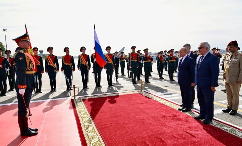 The Chairman of the Leadership Council arrives in Moscow to discuss bilateral relations and developments in Yemen and the region.
