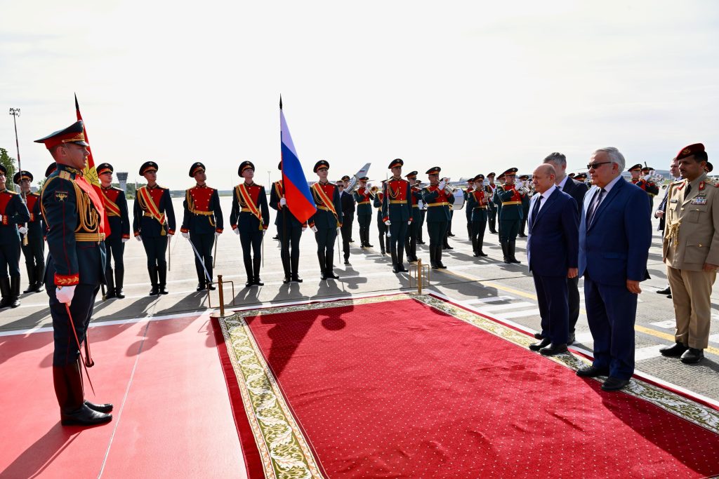 The Chairman of the Leadership Council arrives in Moscow to discuss bilateral relations and developments in Yemen and the region.