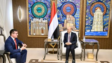 The Chairman of the Leadership Council praises Russia's steadfast support for the Yemeni people and their constitutional legitimacy.
