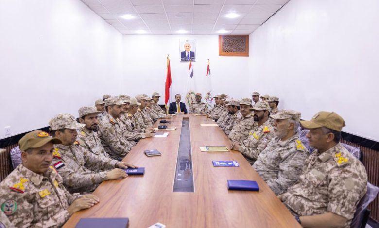 The Minister of Information and the Chief of General Staff chaired a comprehensive meeting with heads of agencies and military leaders.