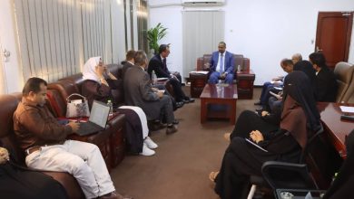 The Minister of Social Affairs and Labor stated that Houthi militias have caused the currency collapse and economic decline.