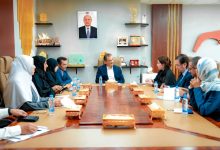 The Minister of State and Governor of Aden meets with the UN Women representative in Yemen.