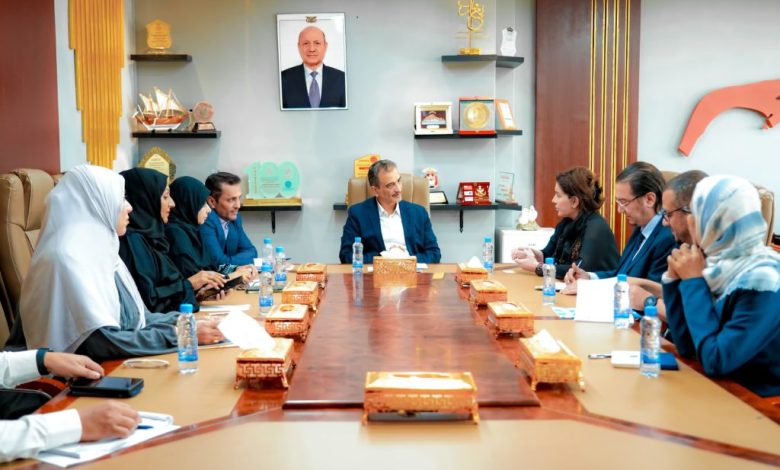 The Minister of State and Governor of Aden meets with the UN Women representative in Yemen.