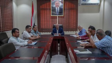 The Minister of Water and Environment signs an agreement to rehabilitate water sources in Abyan.