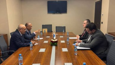 The Planning Minister meets with the Regional Director of the United Nations Development Programme.