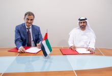 The State Minister and Governor of Aden signs an agreement for the construction of a hospital and its accompanying facilities.
