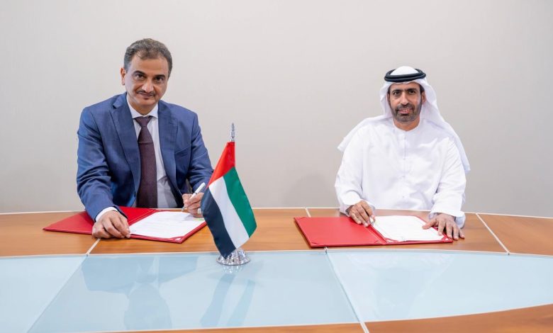 The State Minister and Governor of Aden signs an agreement for the construction of a hospital and its accompanying facilities.