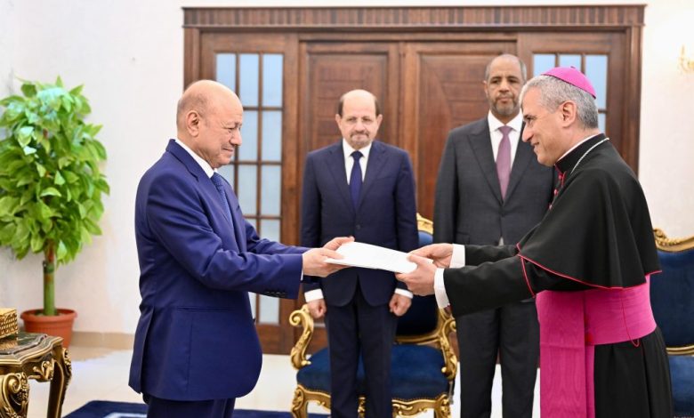 The Chairman of the Leadership Council receives the credentials of the Vatican Ambassador.