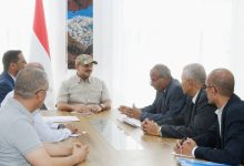 Council member Tariq Saleh chairs a joint meeting to discuss the executive plan for the master plan of Al-Khawkhah city.