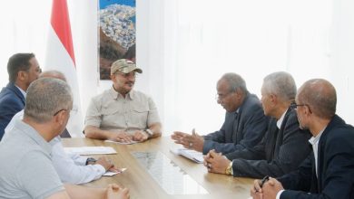Council member Tariq Saleh chairs a joint meeting to discuss the executive plan for the master plan of Al-Khawkhah city.