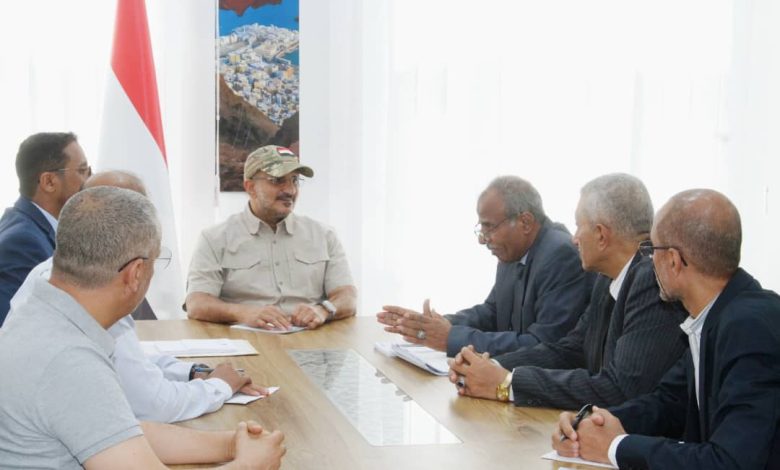 Council member Tariq Saleh chairs a joint meeting to discuss the executive plan for the master plan of Al-Khawkhah city.