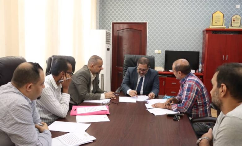 The Bids and Tenders Committee of the Ministry of Justice discusses the needs of the Mansoura Judicial Complex.