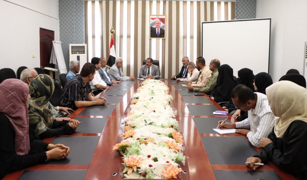 The Minister of Justice commends the high level of workplace discipline following the Eid al-Adha holiday.