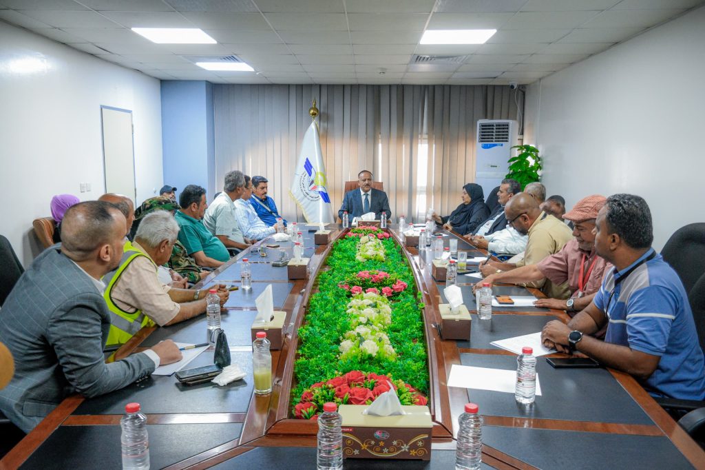 The Minister of Transport inspects operations at Aden International Airport and holds a meeting with its leadership.