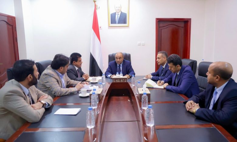 The Prime Minister chaired a government meeting to address electricity outages and alleviate citizens' hardships.