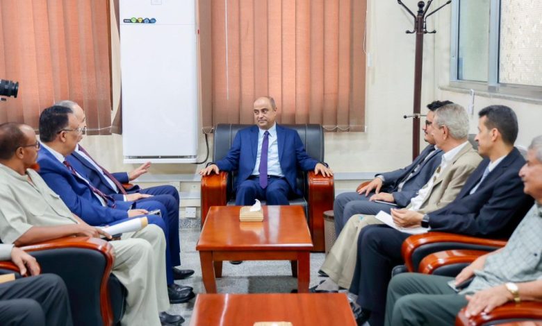 The Prime Minister emphasizes the increased responsibility of the Ministry of Finance in the current circumstances.