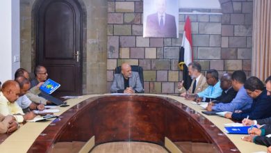 The Taiz governor discusses solutions with the UN resident representative to alleviate the water crisis.
