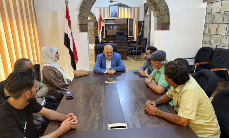 The Taiz governor discusses ways to enhance cultural and artistic activities in the region.