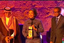 Yemeni journalist Sonia Marisi honored at the opening of the 25th Arab Radio and Television Festival.