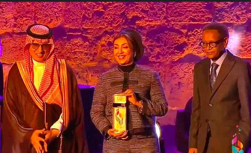Yemeni journalist Sonia Marisi honored at the opening of the 25th Arab Radio and Television Festival.