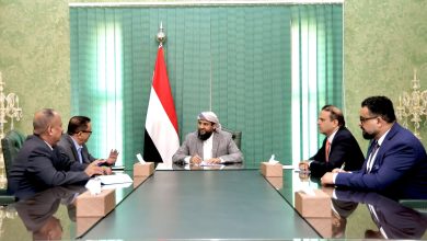 Council member Abdulrahman Al-Mahrami reviews Yemen Airways' status, emphasizing the need to revitalize the aviation sector.