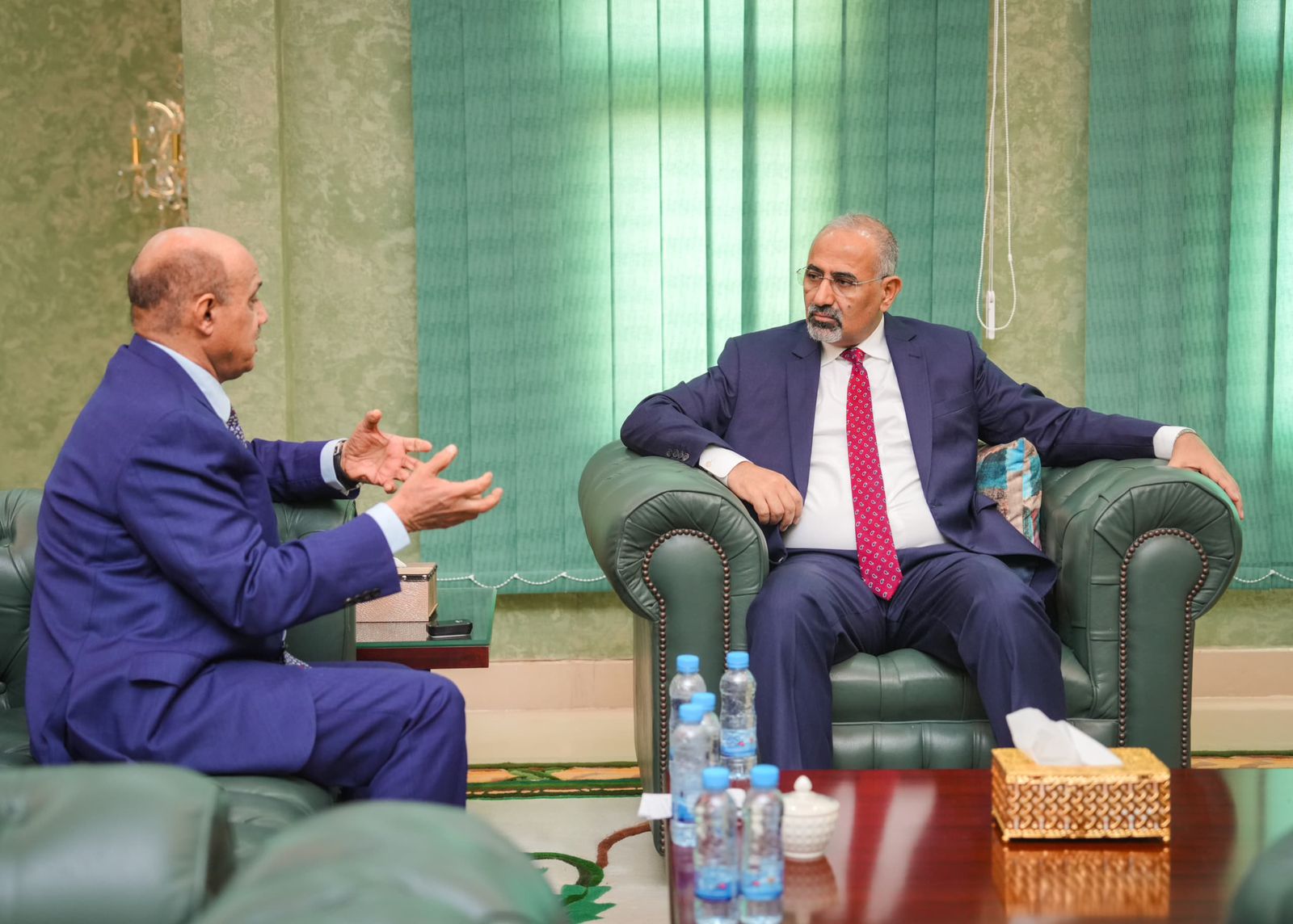 Council member Al-Zubaidi reviews Central Bank measures to regulate the financial and banking sector.