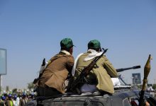Houthi forces intensify arrests in Taiz and raid mosques in Mawiya, escalating tensions in the region.