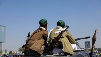 Houthi forces intensify arrests in Taiz and raid mosques in Mawiya, escalating tensions in the region.