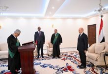 Judge Sahl Hamza takes the oath of office as Secretary-General of the Supreme Judicial Council.