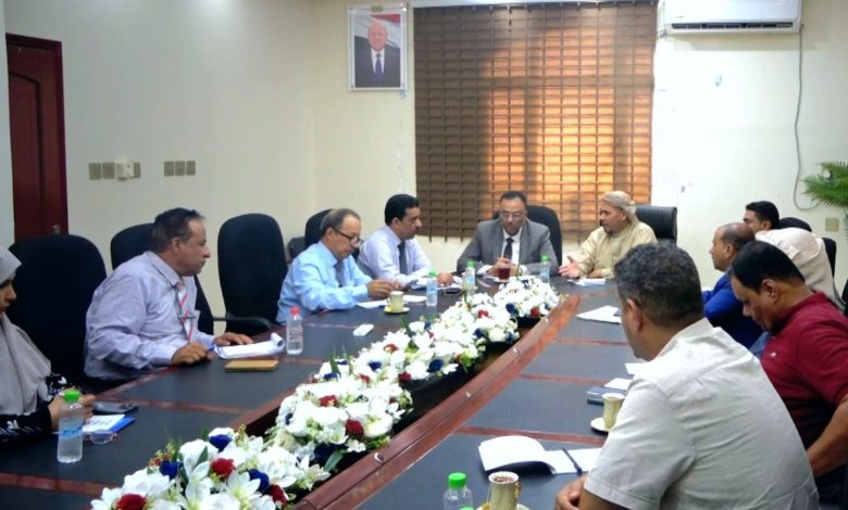 Meeting discusses enhancing customs operations in the Socotra Archipelago.
