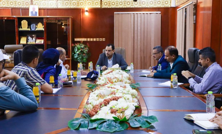 Meeting discusses interventions of the public works project in the agricultural and fisheries sectors.