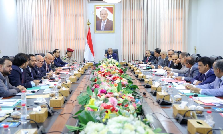The Cabinet approves a series of measures in an extraordinary meeting to address the electricity crisis.