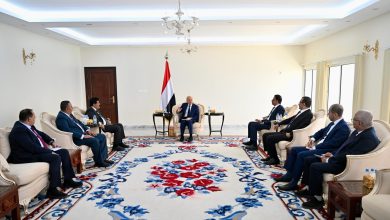 The Chairman of the Leadership Council meets with leaders of the National Resistance Political Bureau.