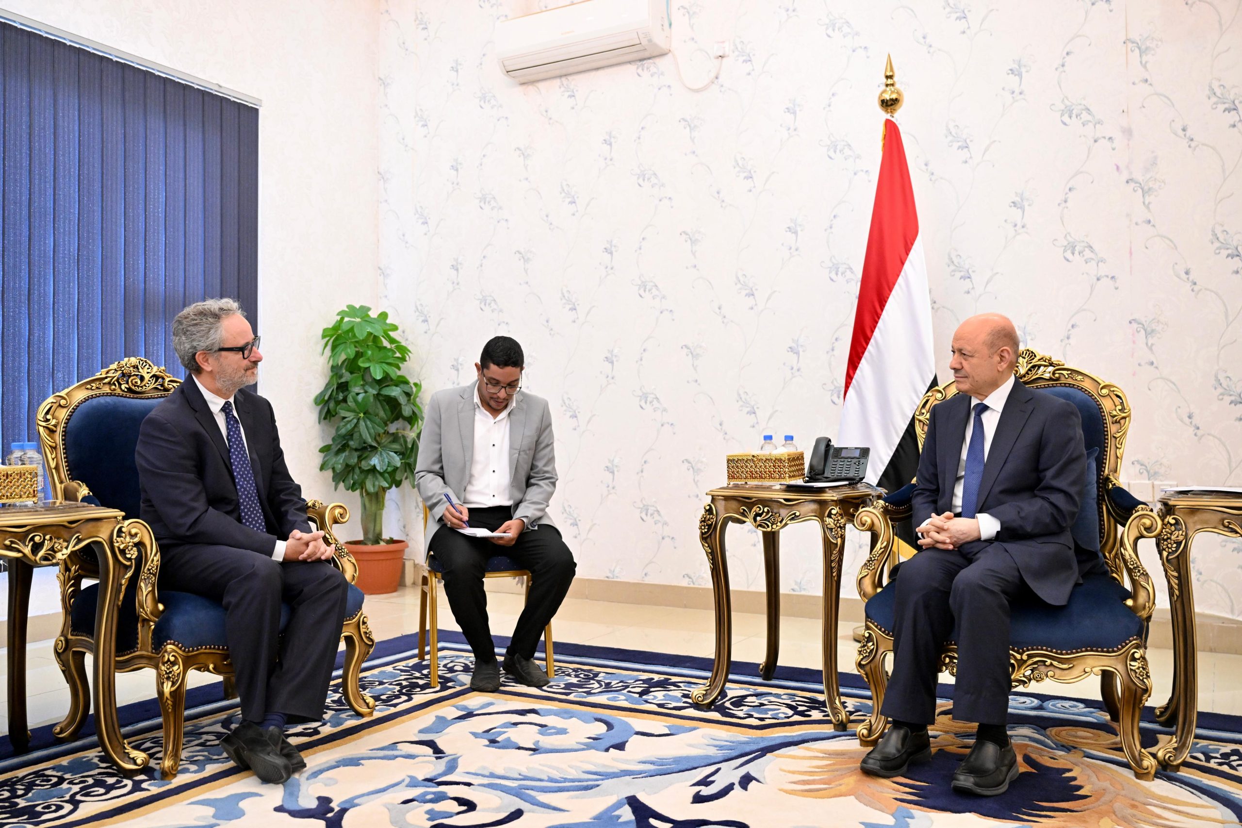 The Chairman of the Leadership Council meets with the Head of the EU Mission for a farewell discussion.