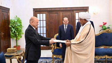 The Chairman of the Leadership Council received the credentials of several ambassadors from brotherly and friendly nations.