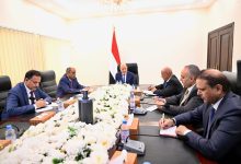 The Chairman of the Presidential Leadership Council meets with the Prime Minister and the Central Bank Governor.