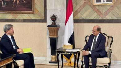 The Foreign Minister discusses ways to enhance bilateral relations with the South Korean ambassador.