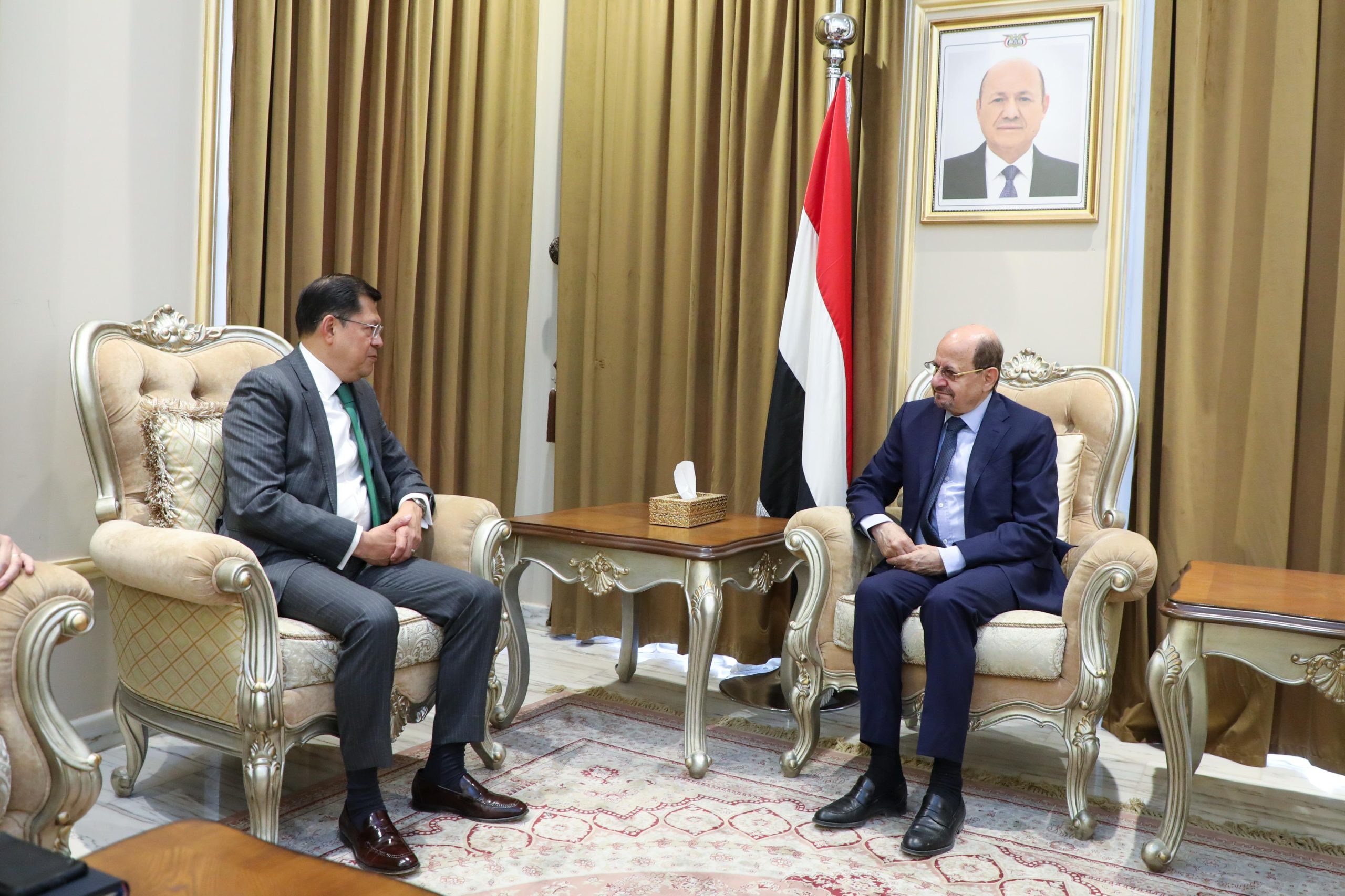 The Foreign Minister meets with the Mexican ambassador to mark the conclusion of his tenure.